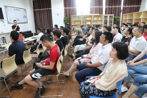 激情六月，第四期“新時代大講堂”火熱舉行(圖2)