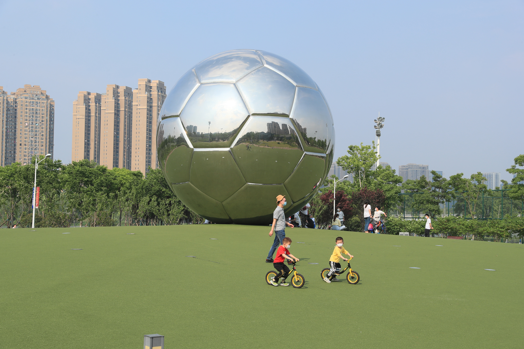 重啟運動模式，足球公園今日恢復(fù)對外開放！(圖1)